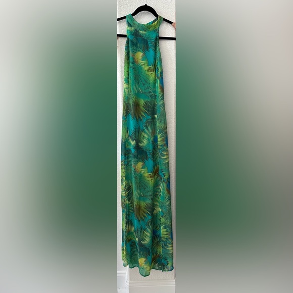 Lulu’s Tropic of Discussion maxi dress (M) - Picture 2 of 7